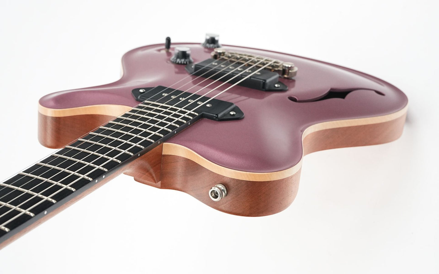 Nik Huber Dolphin II Burgundy Mist 2023