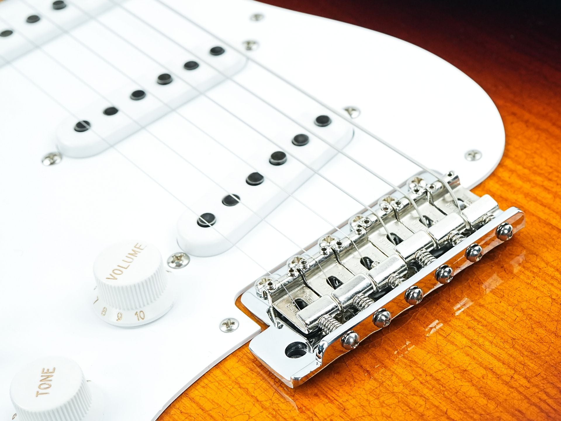 Fender Custom Shop Ltd 54 Stratocaster Closet Classic Wide Fade Sunburst Lefty B-Stock