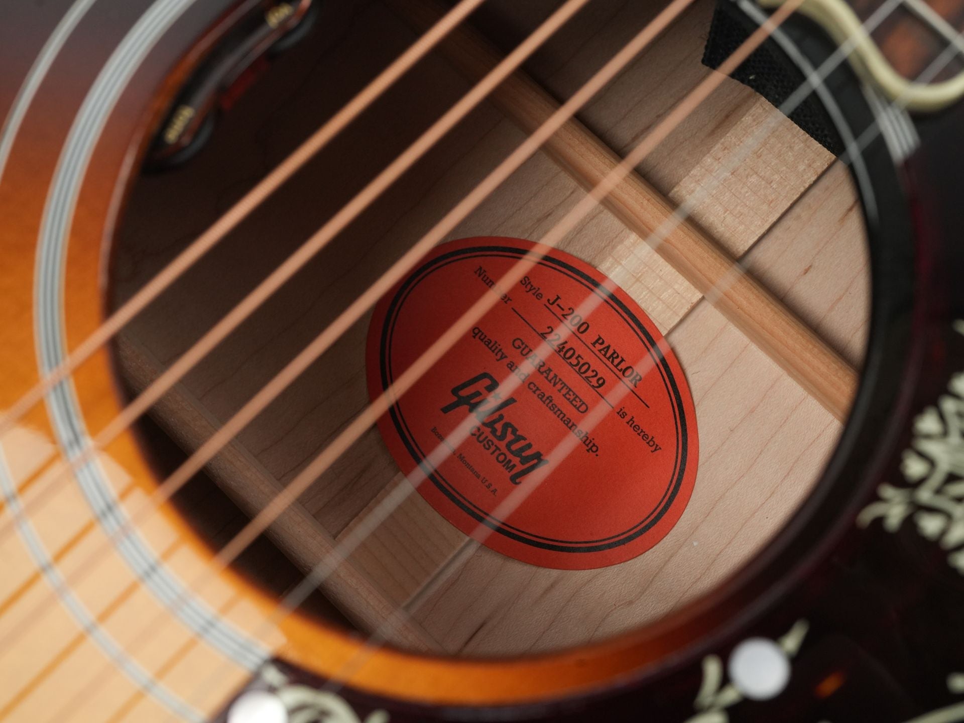 Gibson Custom J200 Parlor Vintage Sunburst