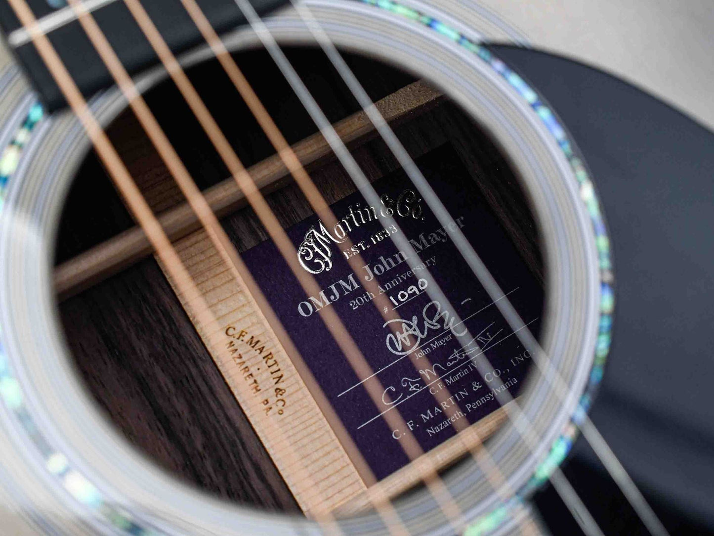 Martin OMJM Platinum 20th Anniversary Edition