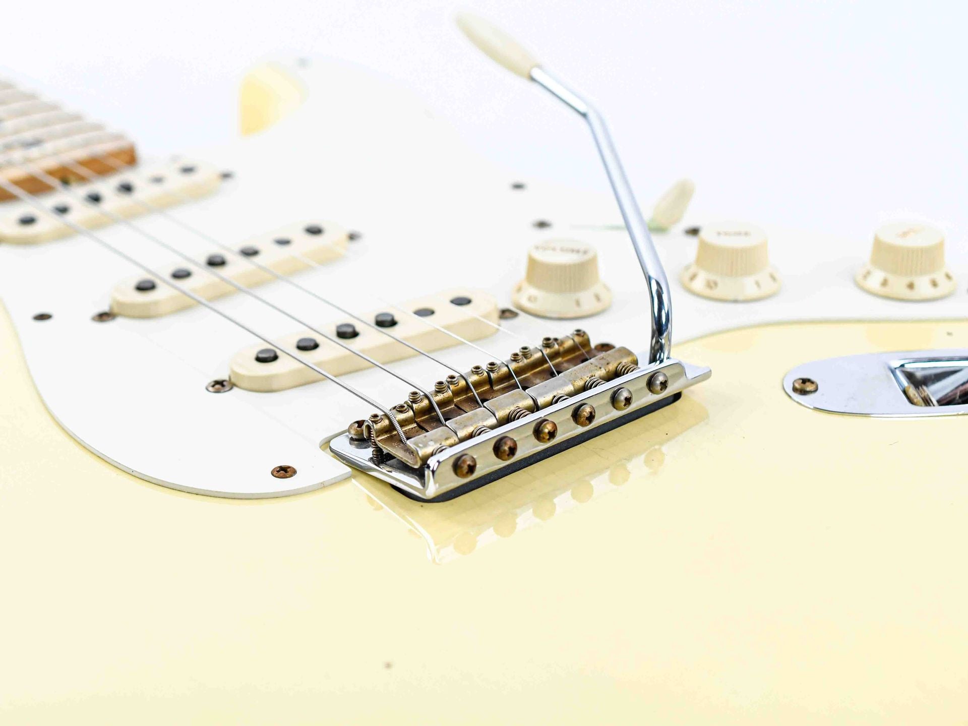 Fender Custom Shop 55 Stratocaster Relic Aged Vintage White