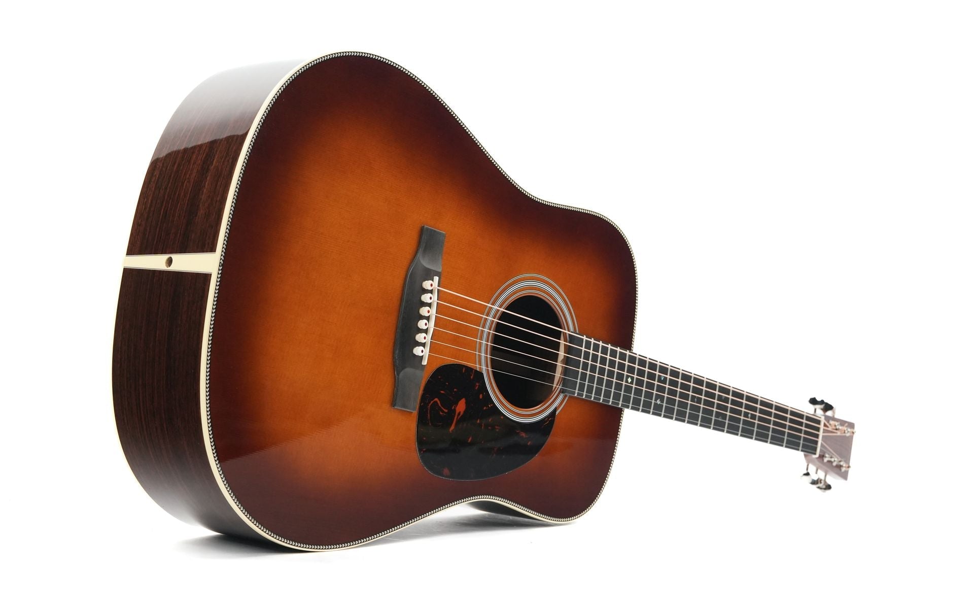 Martin HD28 Standard Refresh Ambertone