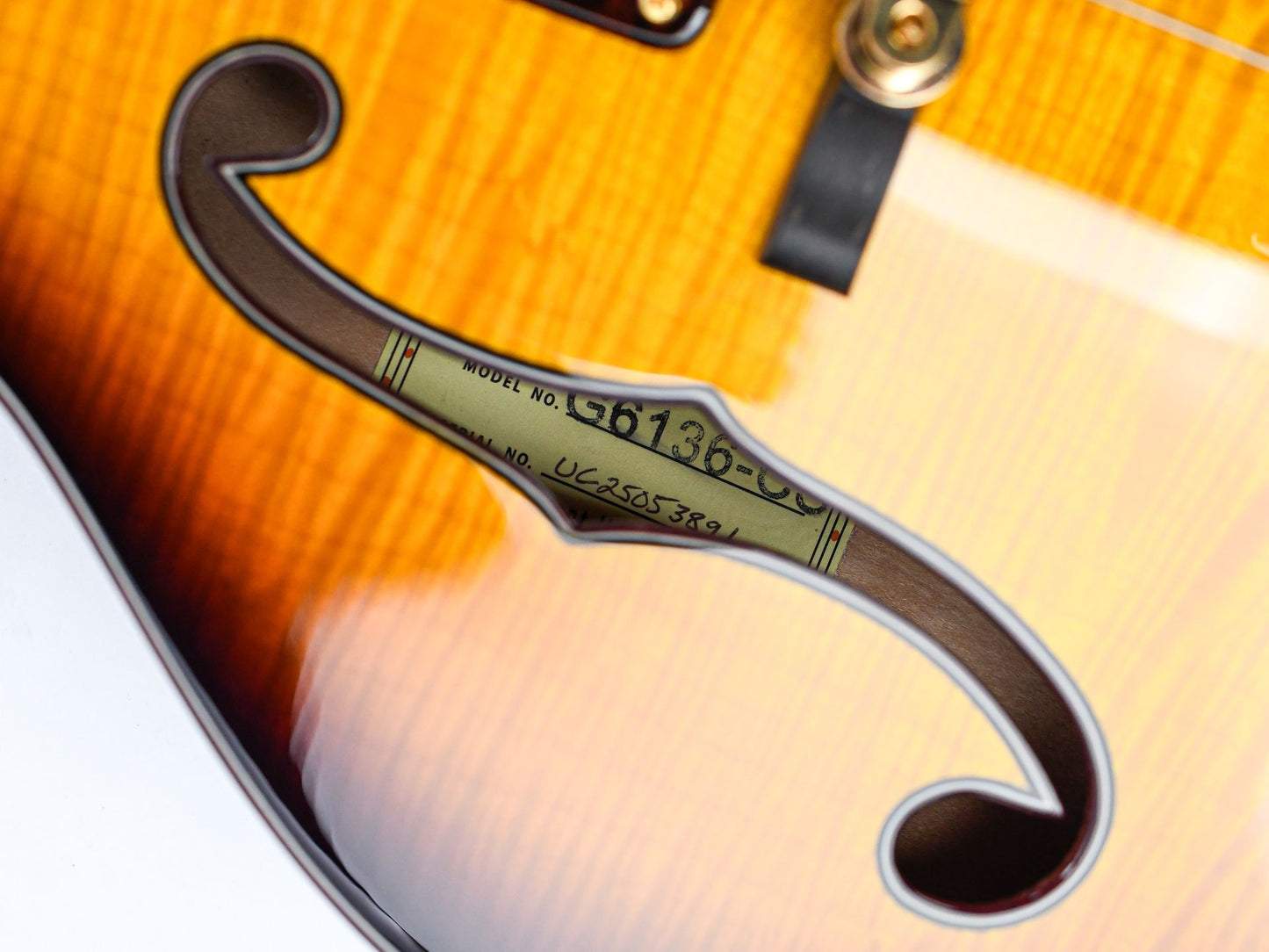 Gretsch Custom Shop G6136-CS Junior Double Cut 2 Tone Sunburst