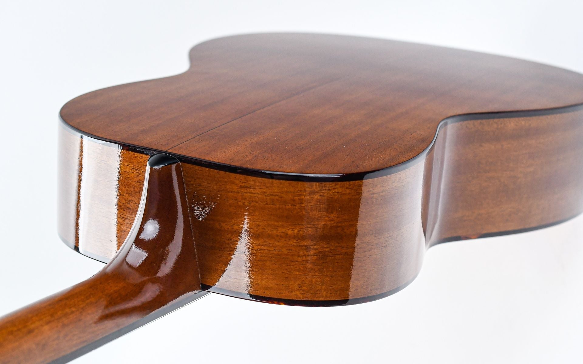 Atkin Essential 00S Natural Aged