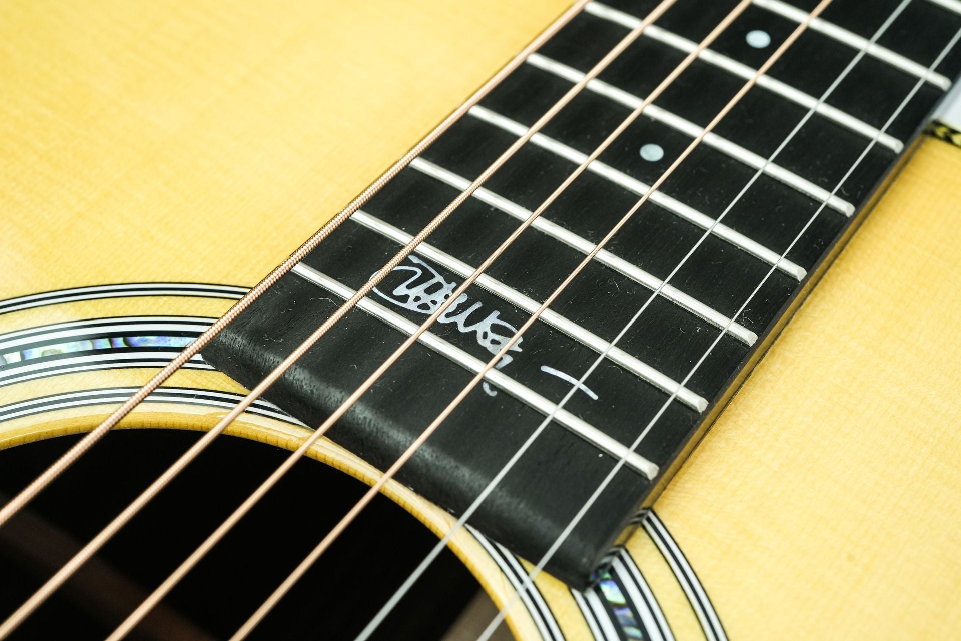 Martin OMJM John Mayer Signature