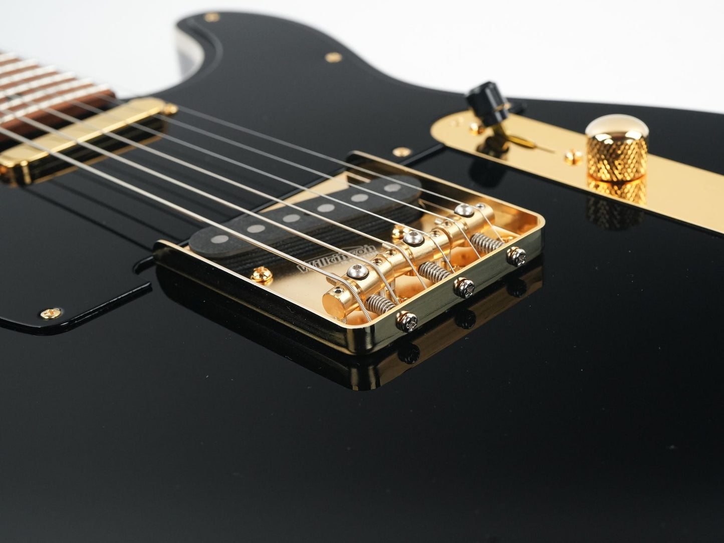 Suhr Mateus Asato T Black