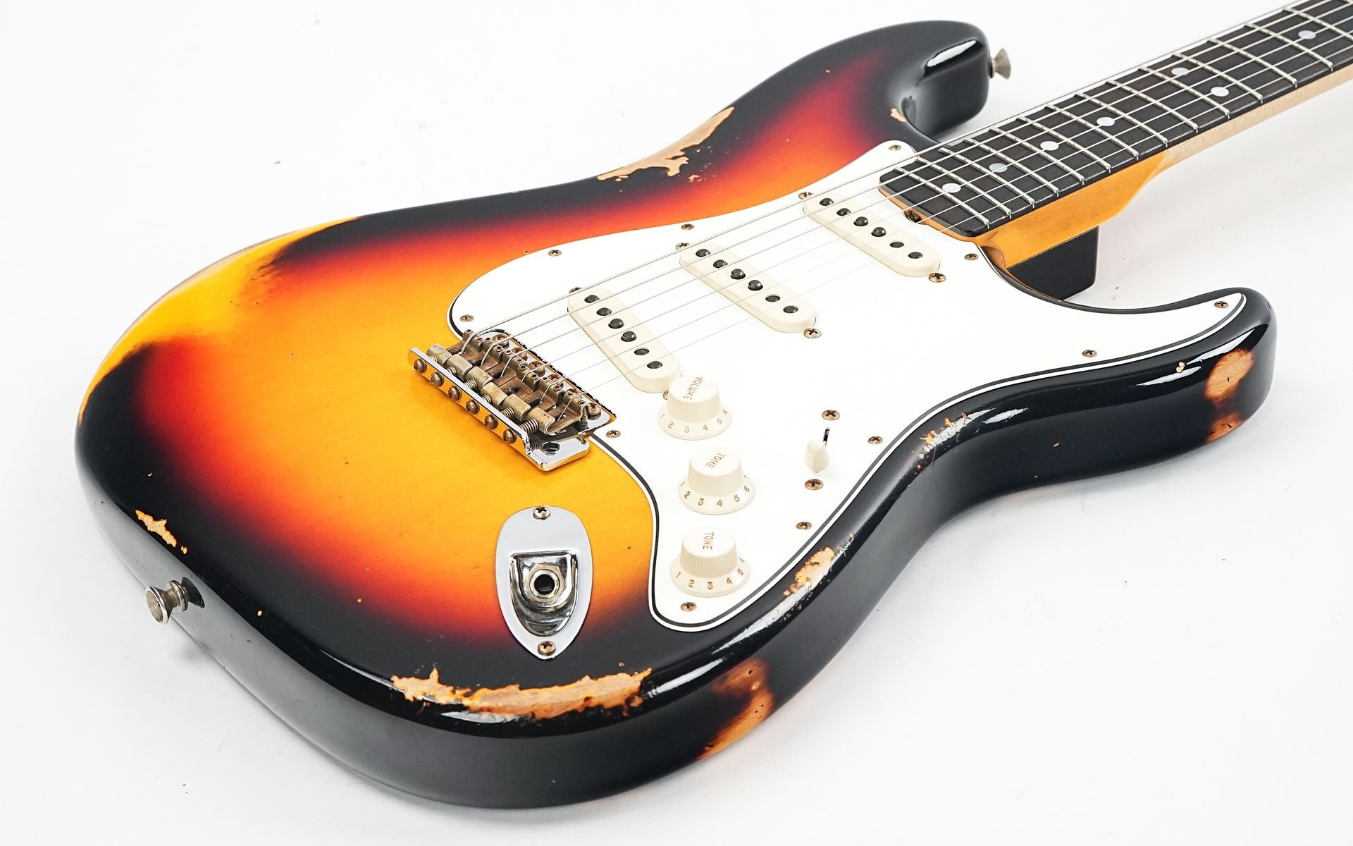 Fender Custom Shop 1965 Stratocaster 3 Color Sunburst Heavy Relic 2025
