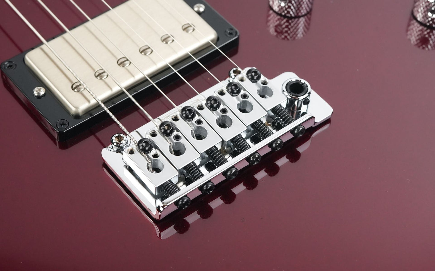 Suhr Pete Thorn Garnet Red Metallic