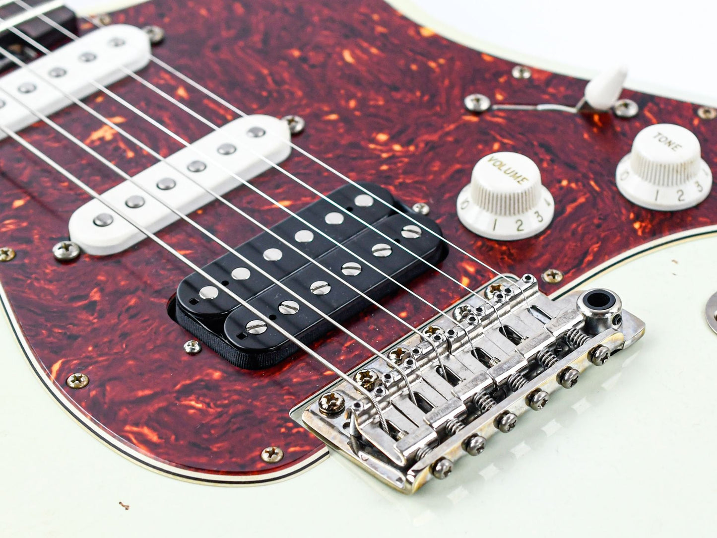 Iconic Solana Studio Series SJC04 John Cruz Olympic White Over 3TB