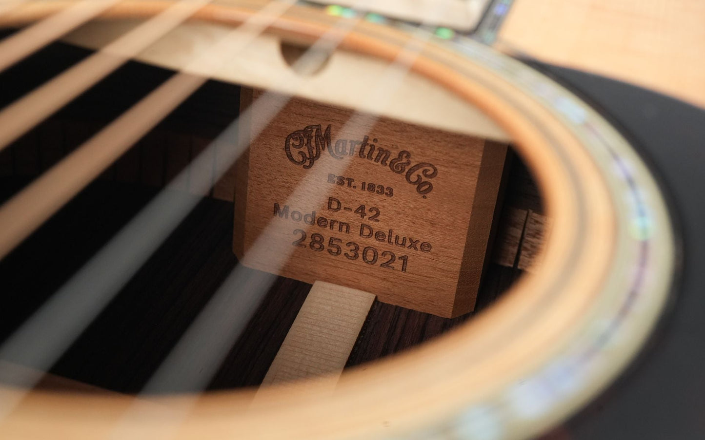 Martin D42 Modern Deluxe #2853021