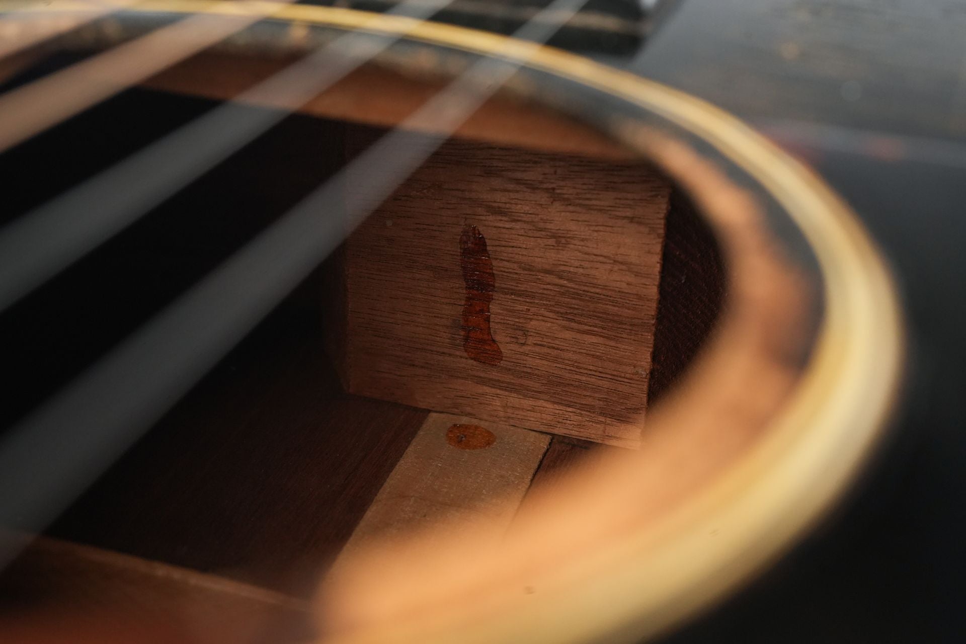Gibson L00 Sunburst 1933