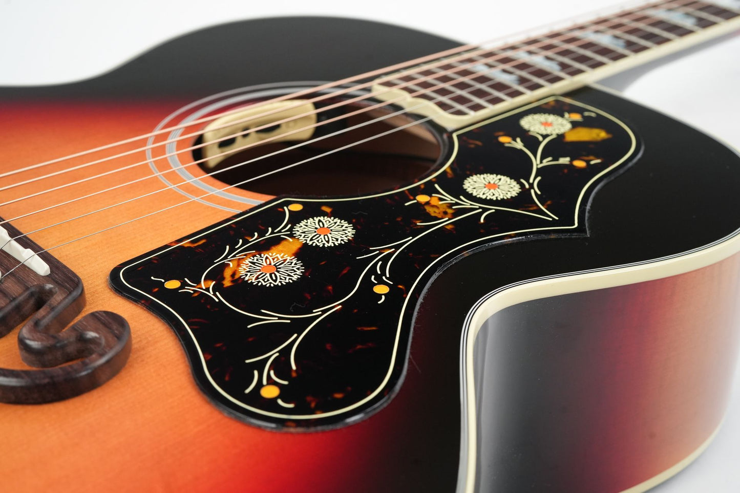 Gibson SJ200 Standard Maple Tri Burst #20375060
