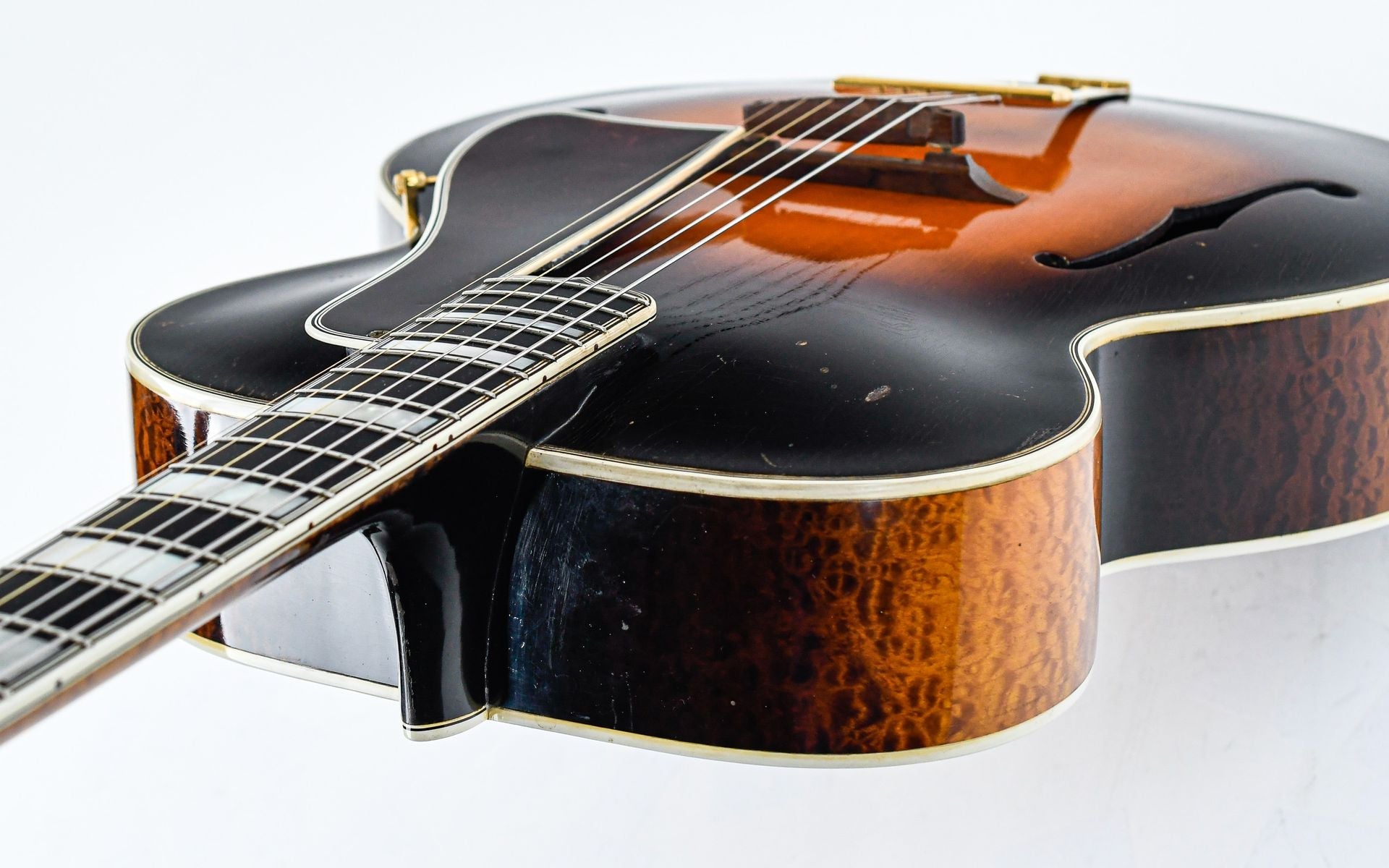 Gibson L5 Sunburst 17” 1934
