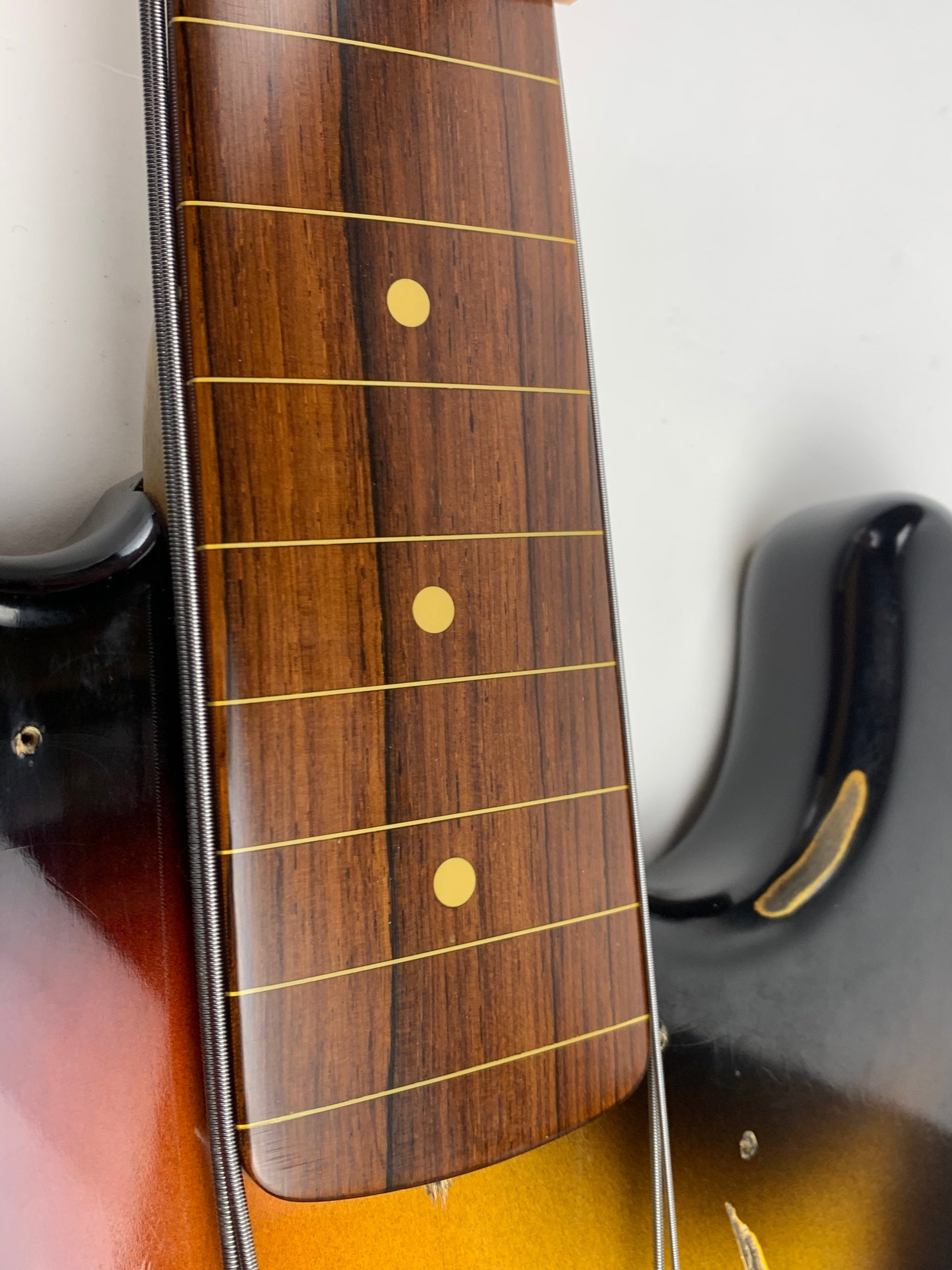 2006 Fender Custom Shop Jaco Pastorius Heavy Relic Jazz Bass Fretless Guitar - Sunburst, EXOTIC FINGERBOARD!