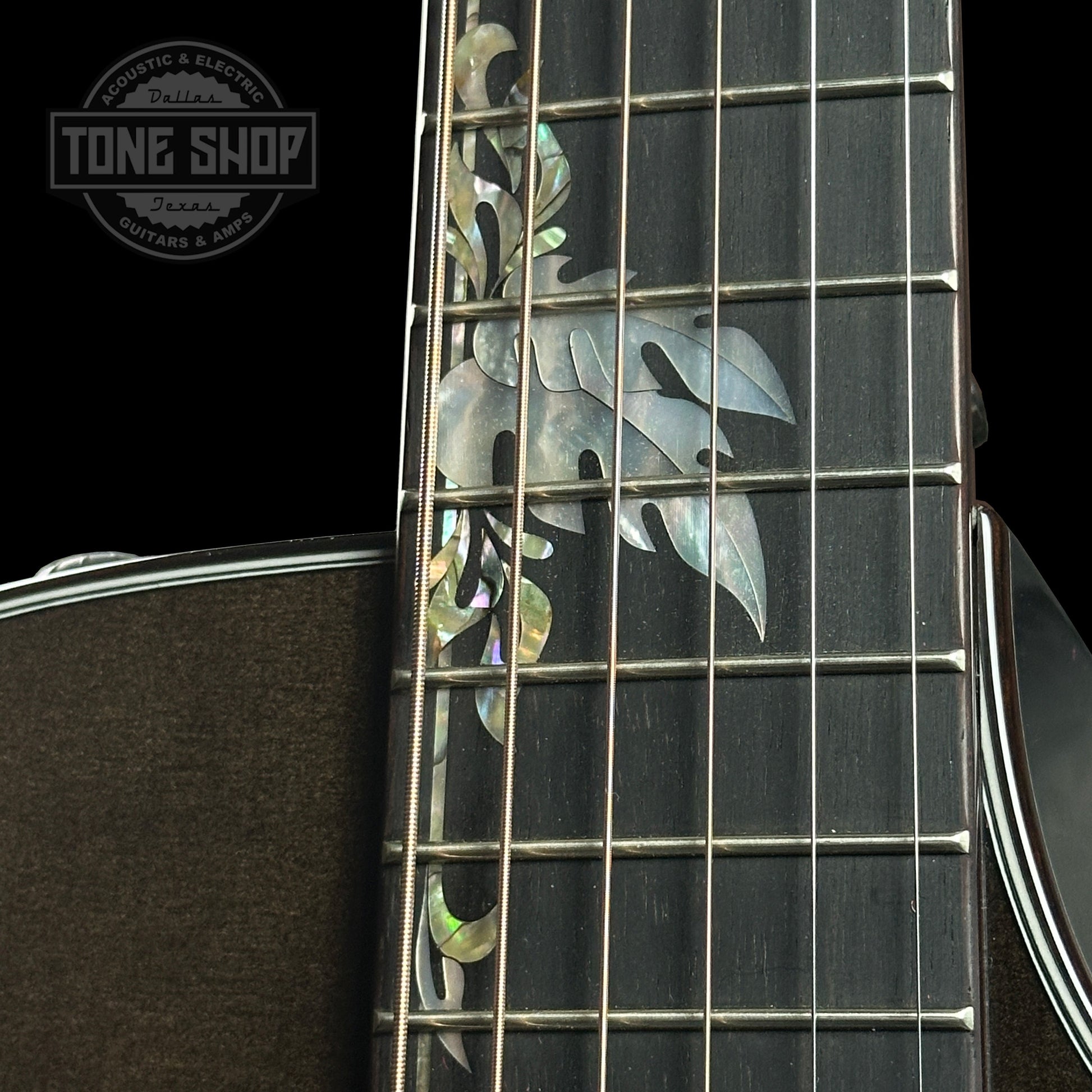 Taylor Custom Grand Concert 12-Fret Transparent Black w/case