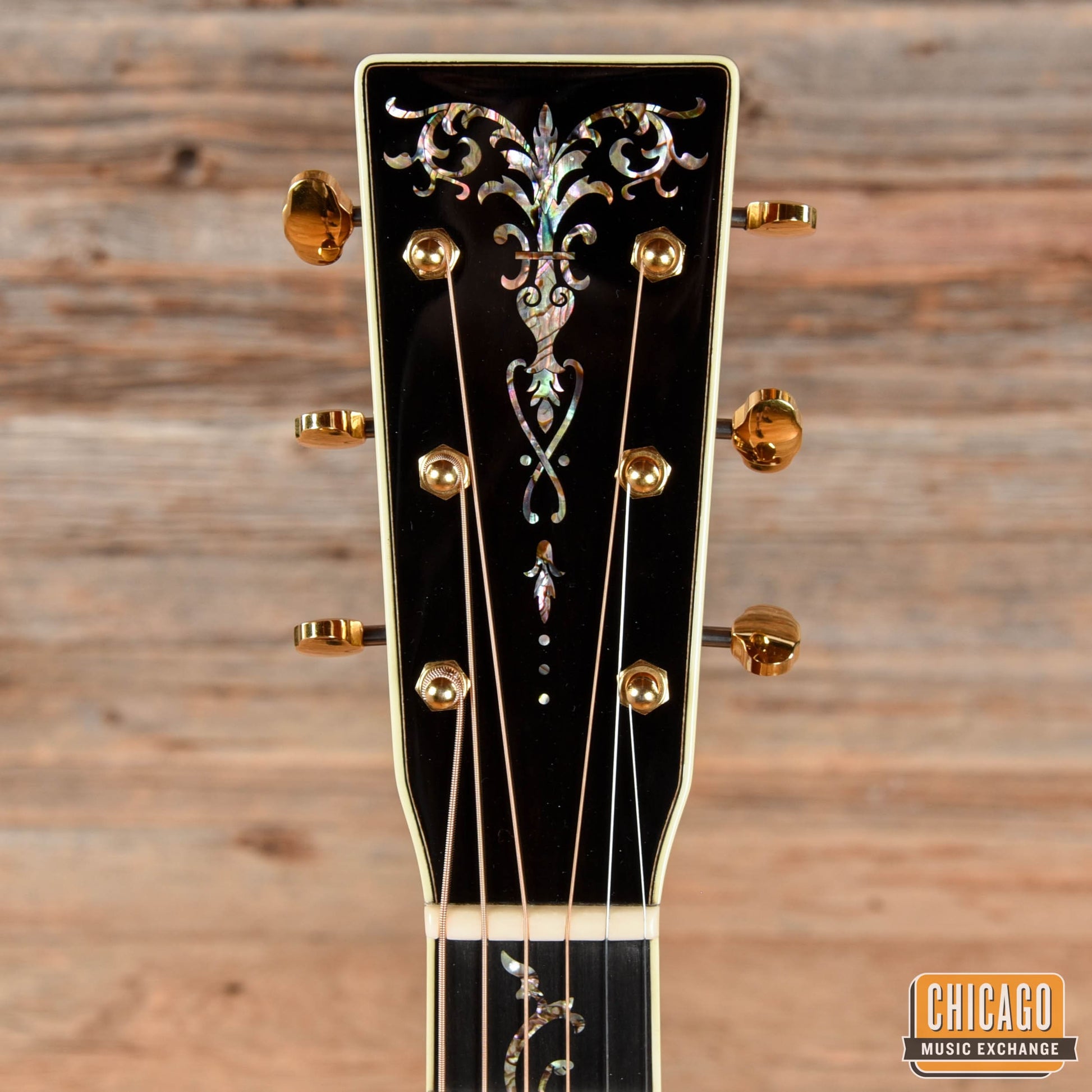 Martin "OO" 14-Fret 2015 NAMM Summer Special Sunburst 2015