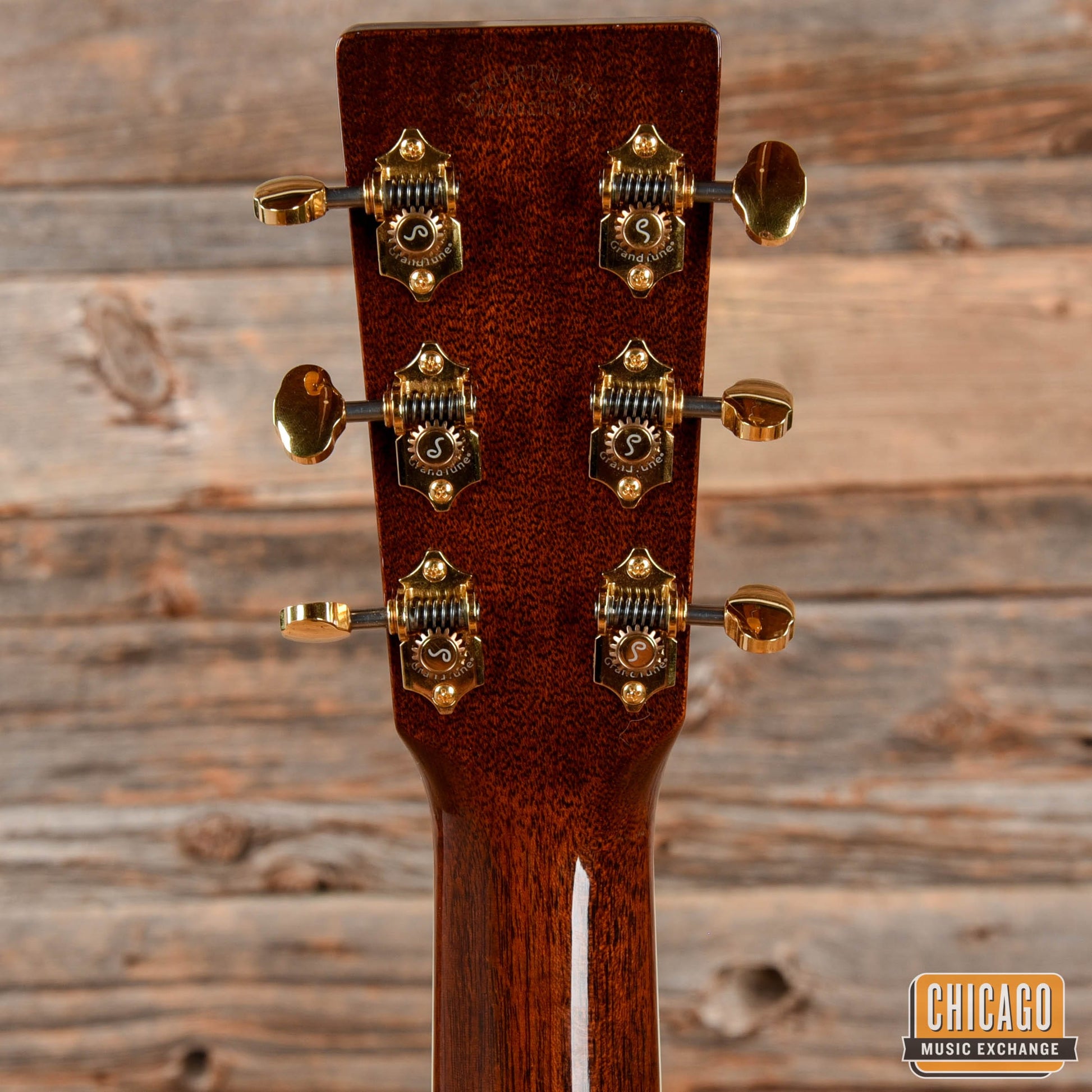 Martin "OO" 14-Fret 2015 NAMM Summer Special Sunburst 2015