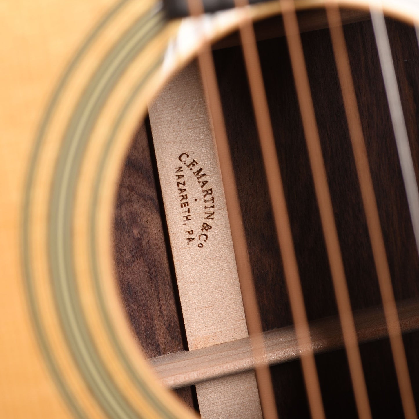 Martin Custom Shop D-28 Style Dreadnought Adirondack Spruce VTS/Wild Grain East Indian Rosewood Natural