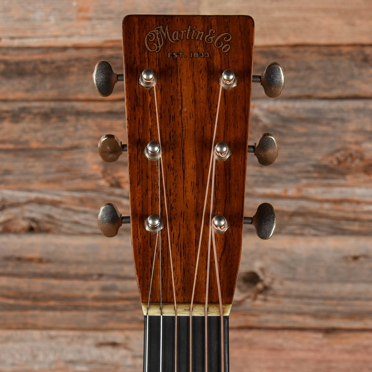 Martin D-28 Authentic 1937 Aged Natural 2025 LEFTY