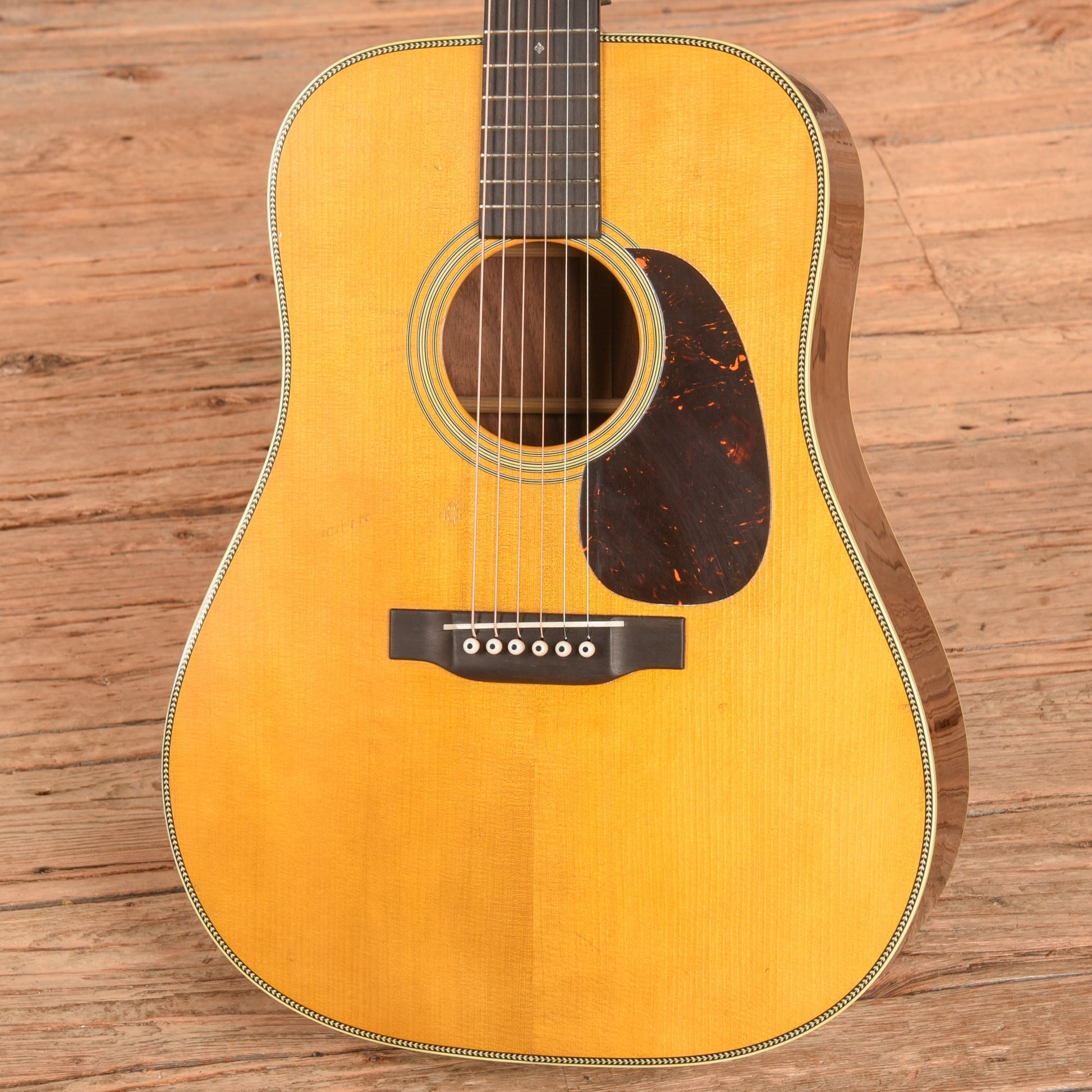 Martin D-28 Authentic 1937 Aged Natural 2025