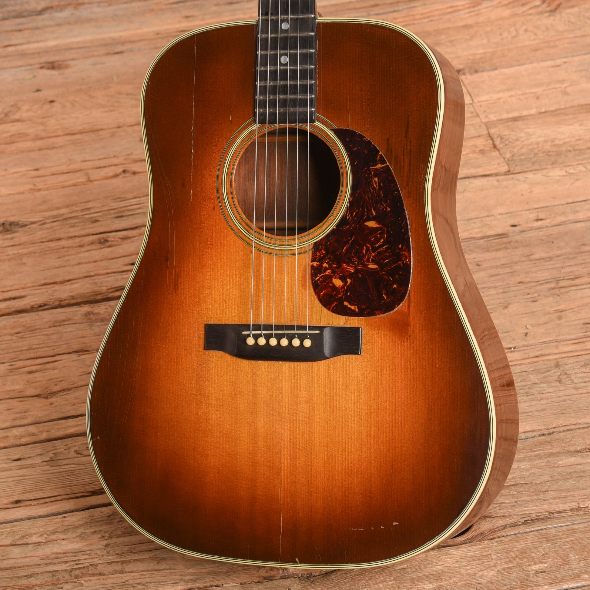 Martin D-28 Sunburst 1964