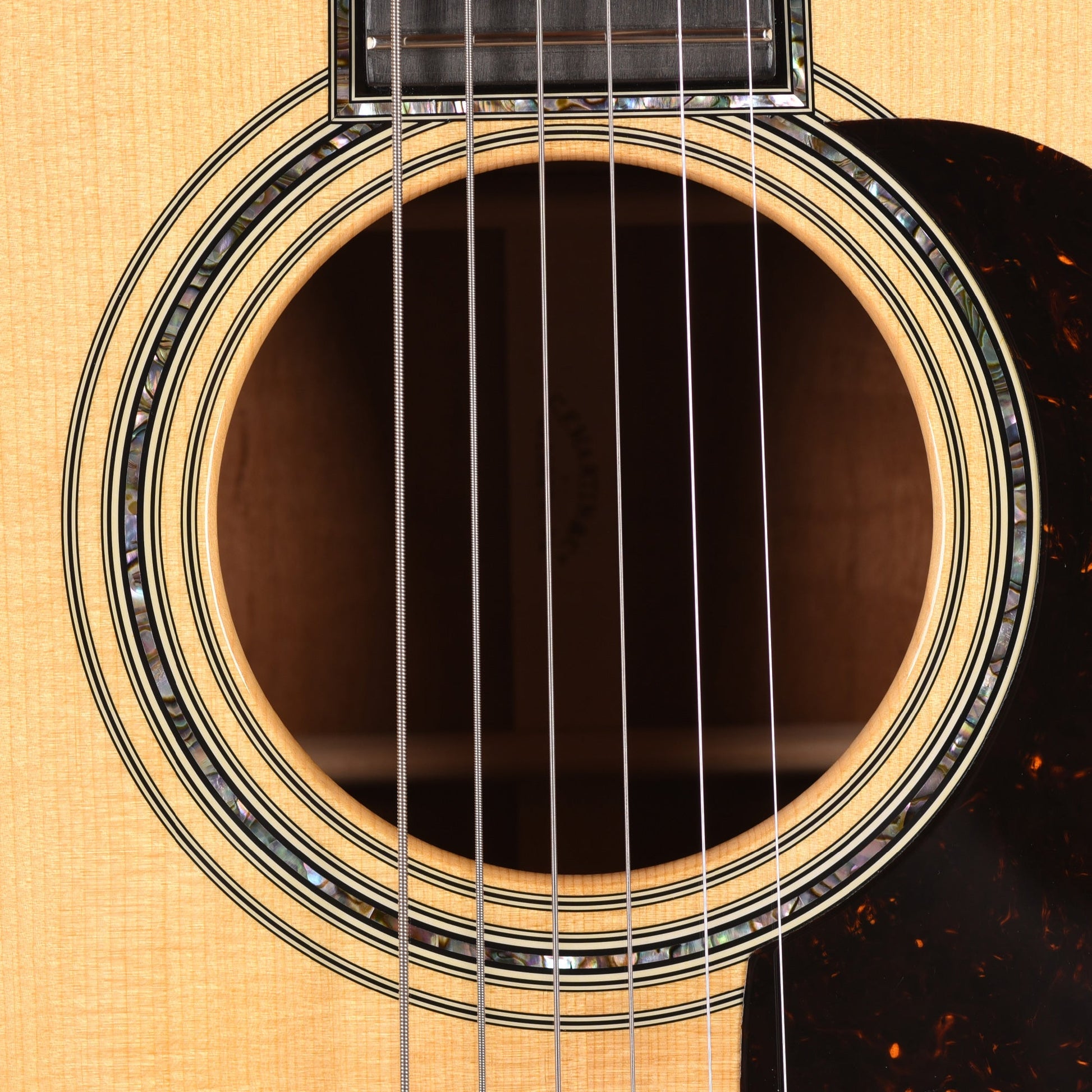 Martin Custom Shop D-45 Style Dreadnought Adirondack Spruce VTS/Flamed Mahogany Natural