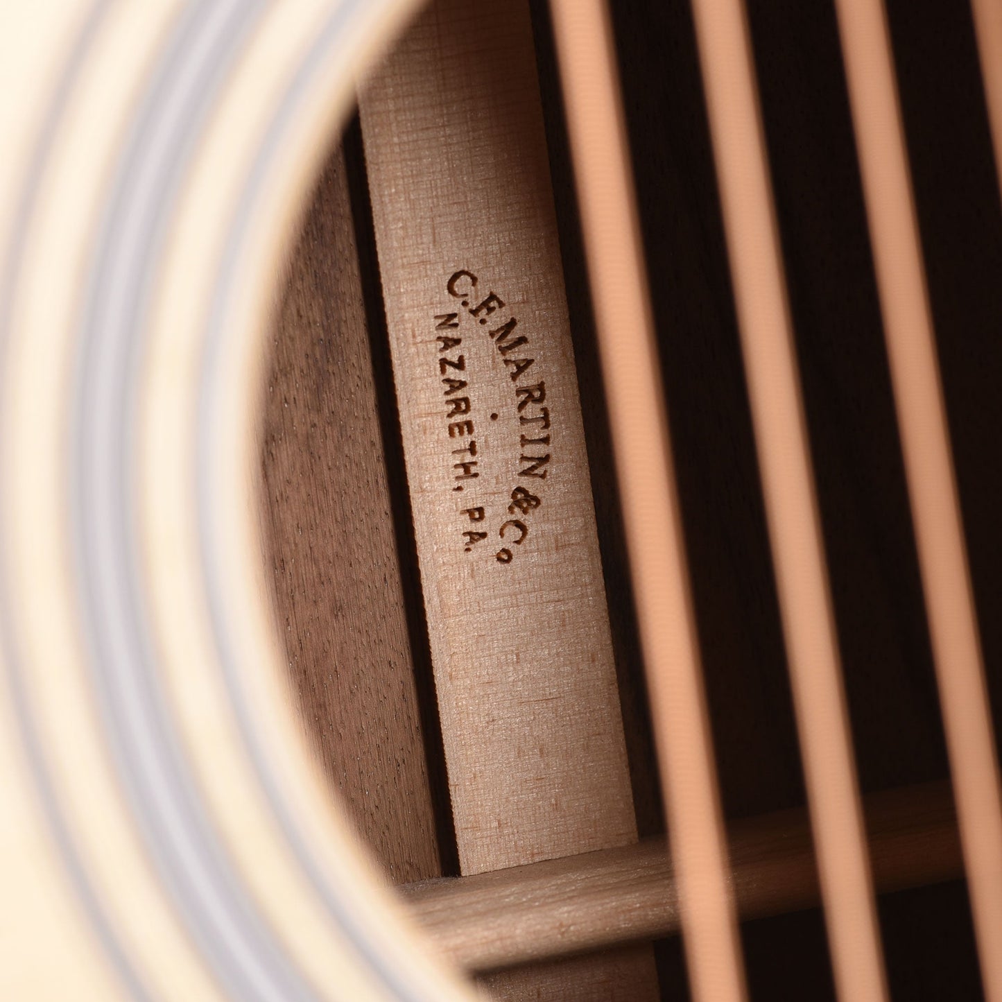 Martin Custom Shop GP-28 Style Grand Performance Engelmann Spruce/Wild Grain East Indian Rosewood Natural