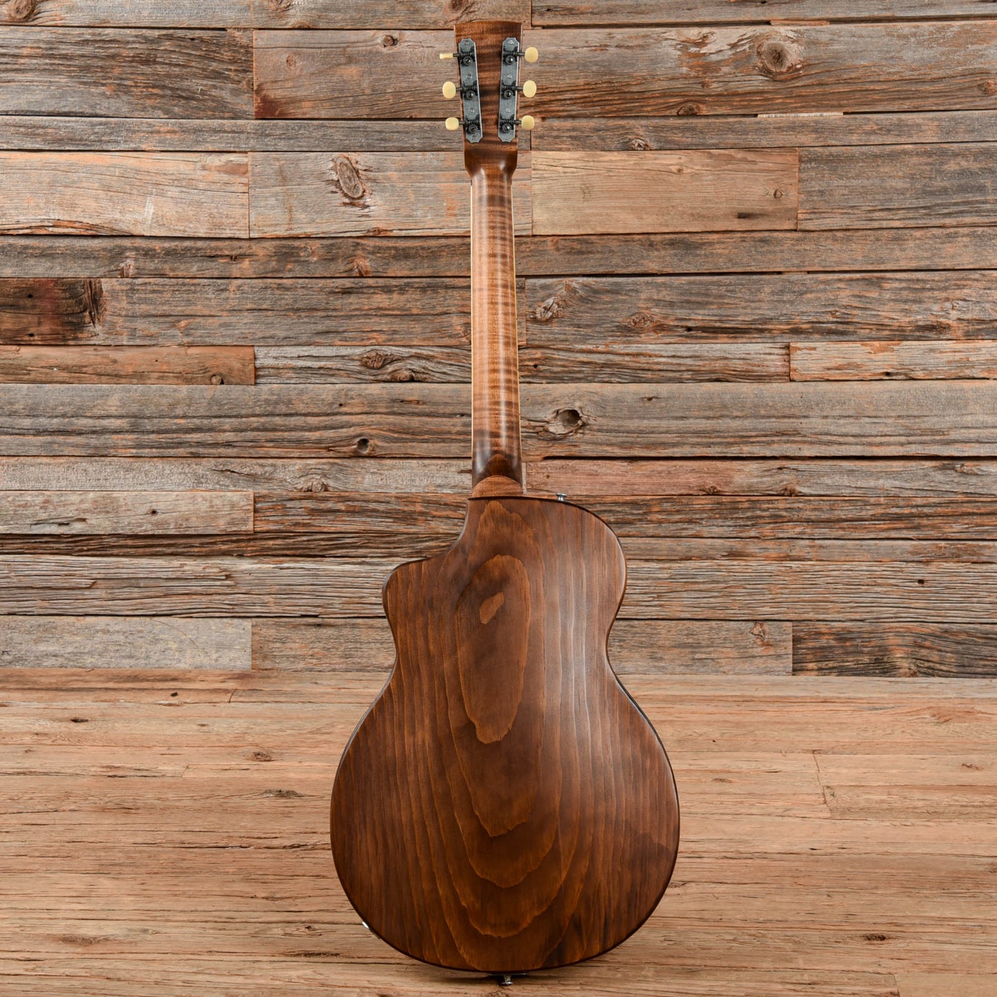 Mule Custom Mavis Cutaway Flame Maple Top Natural