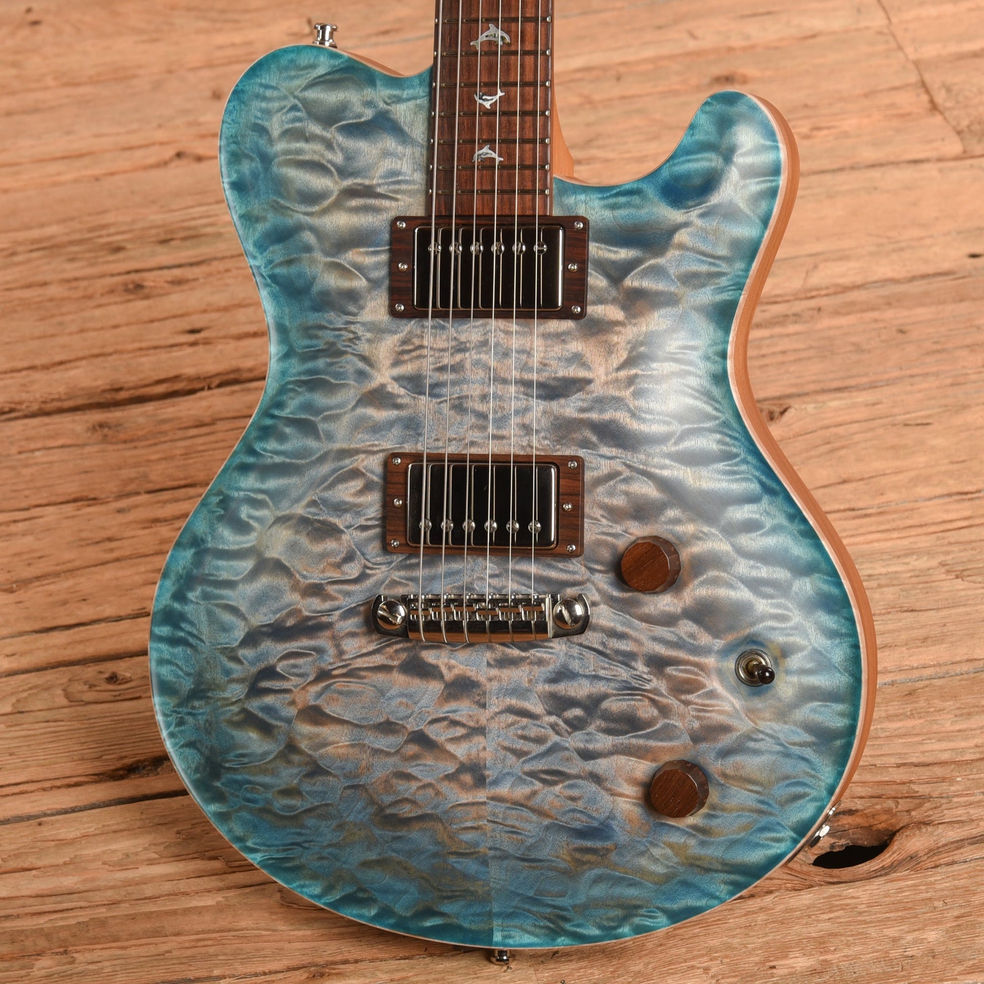 Nik Huber Dolphin 2 Blue Burst 2024