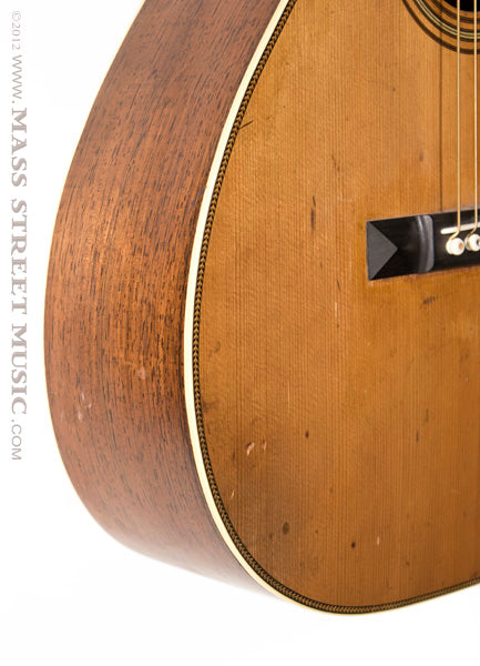 Martin Acoustic Guitars - 1926 00-28
