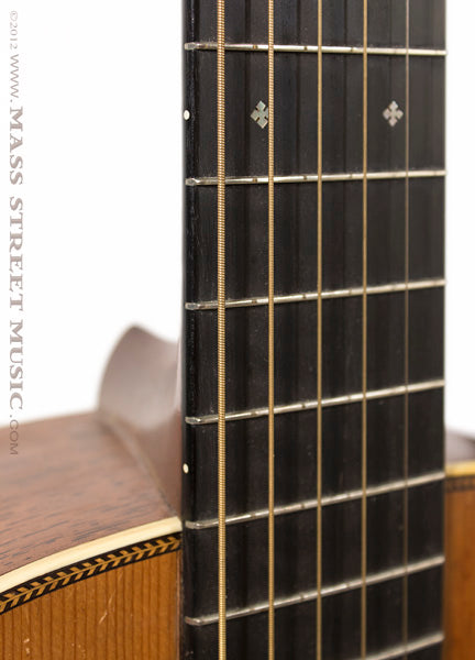 Martin Acoustic Guitars - 1926 00-28