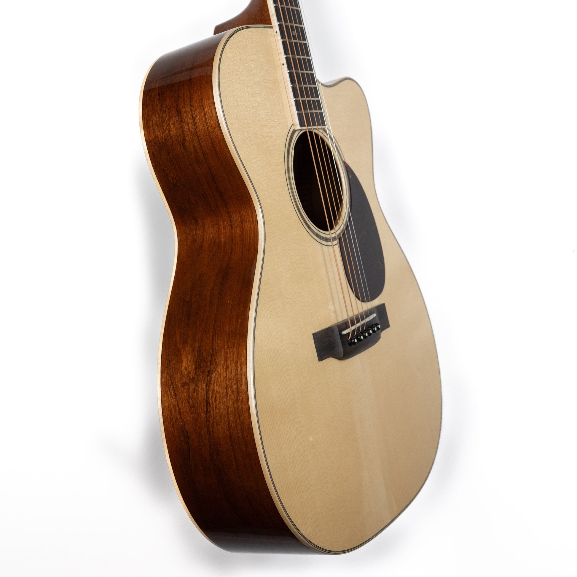 Martin Custom Shop OM-14F Cutaway, High Altitude Spruce / Cherry