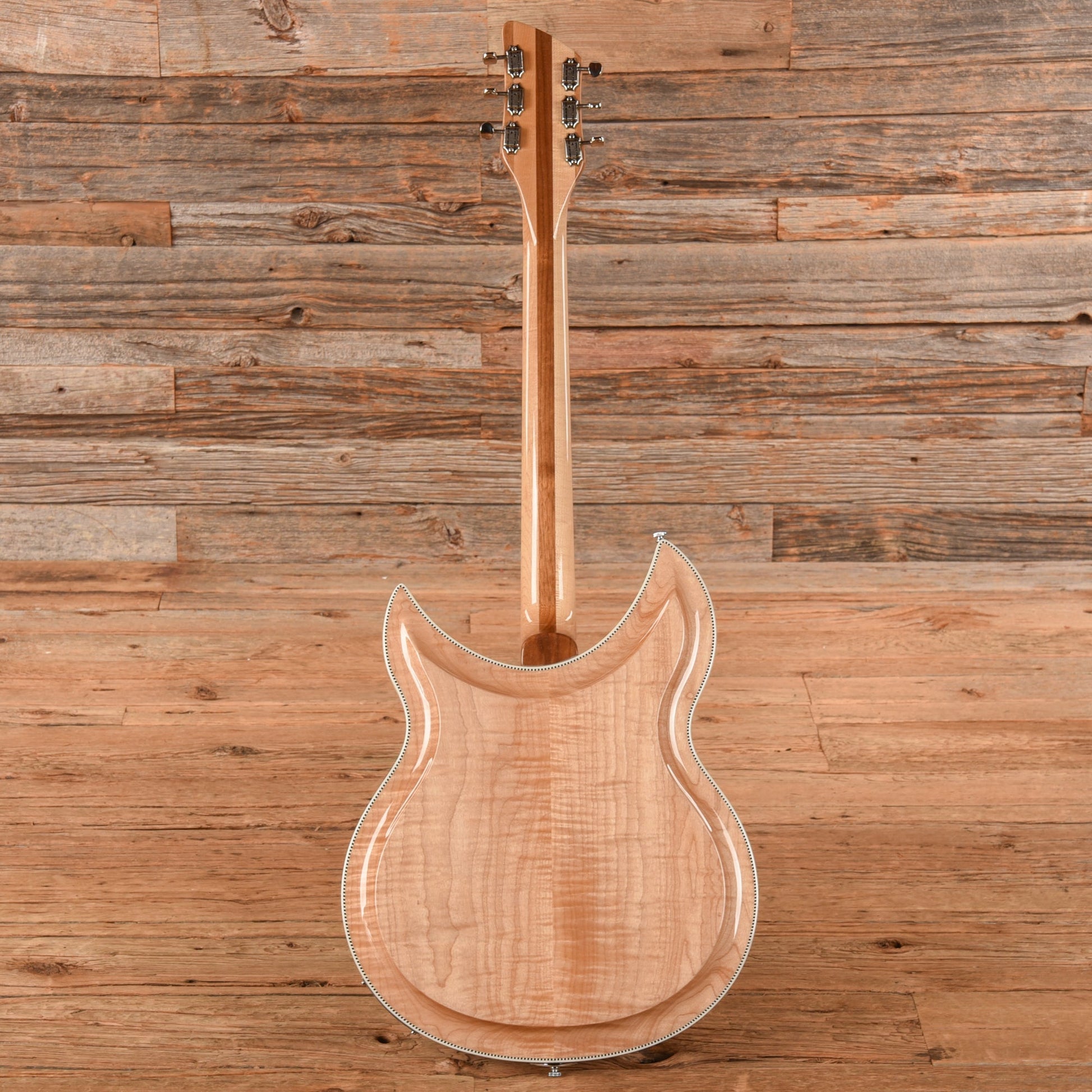 Rickenbacker 381V69 Carved Top Mapleglo 1998