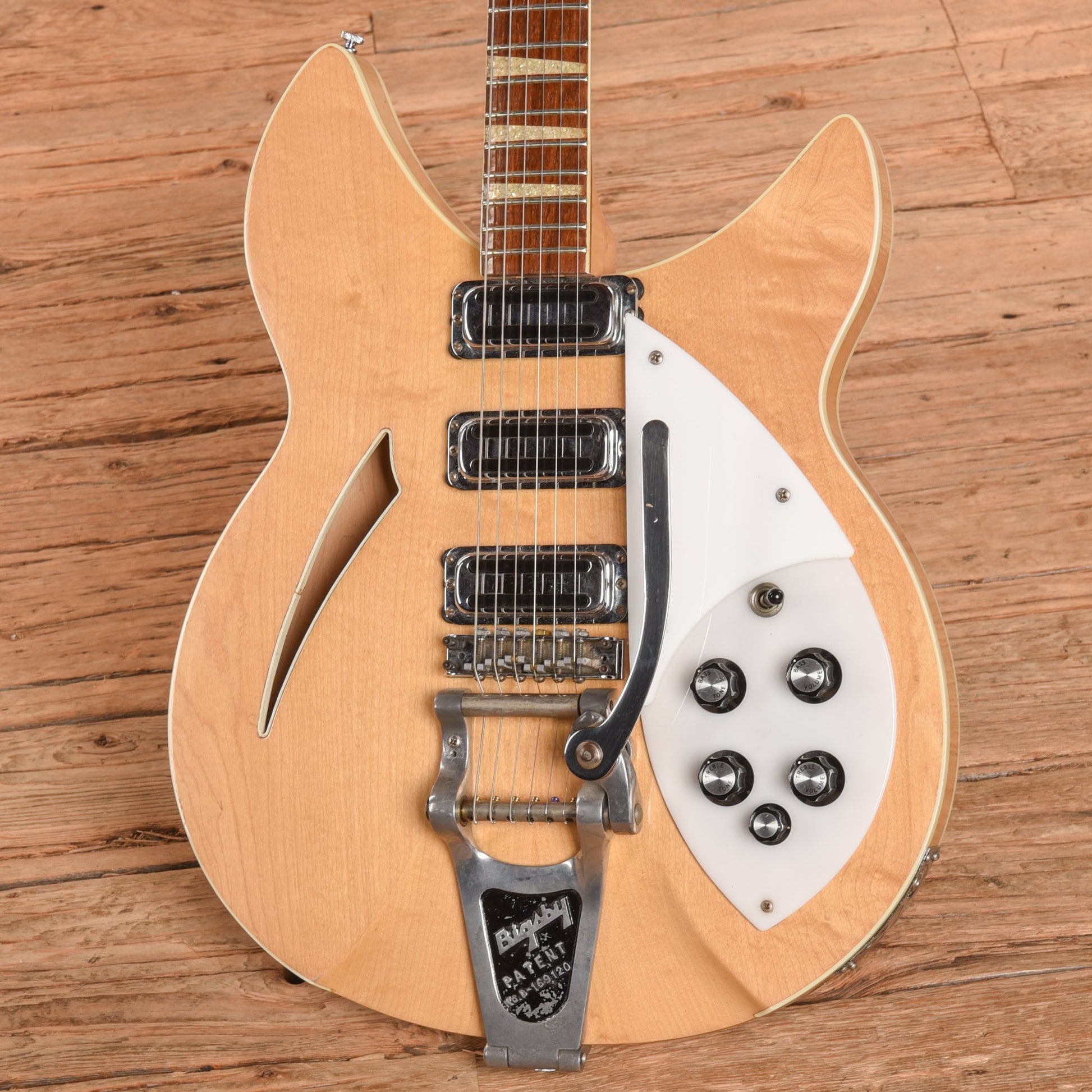 Rickenbacker 370 OS Mapleglo 1968