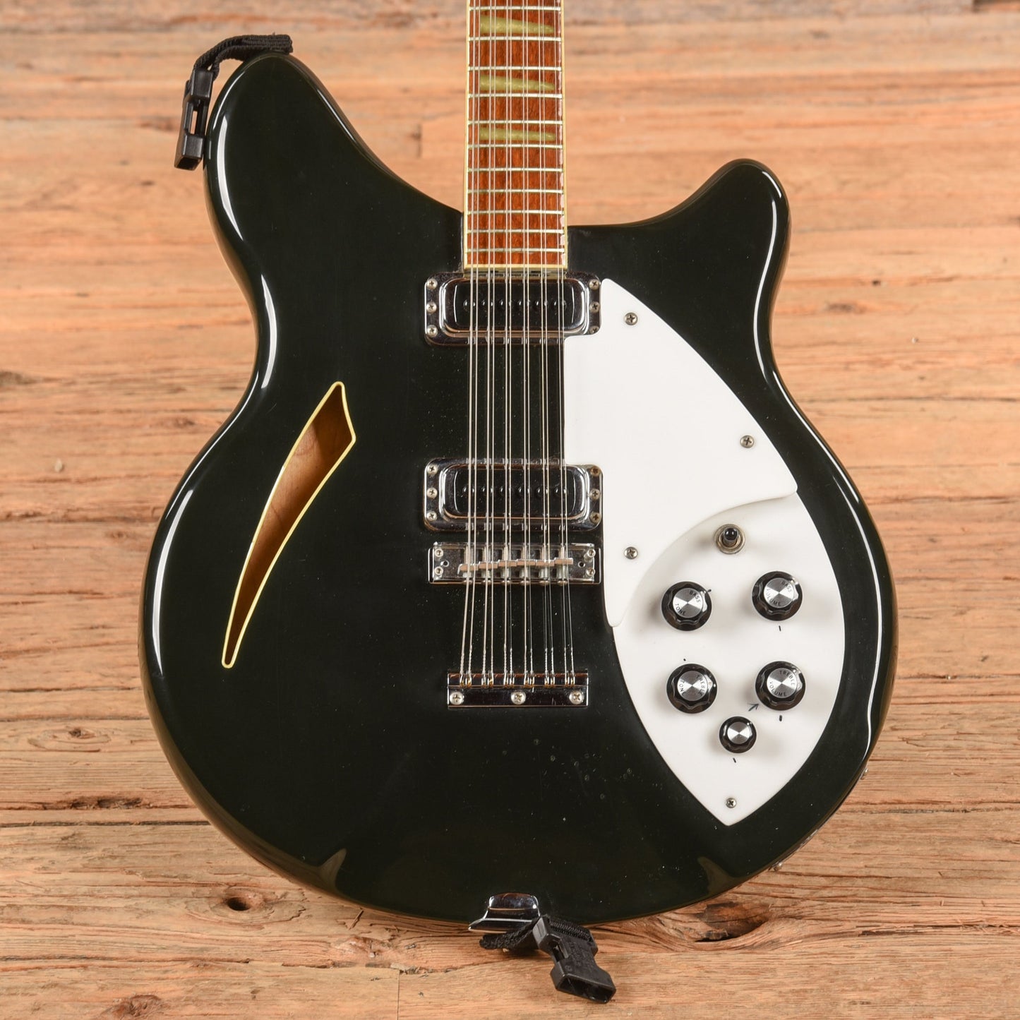 Rickenbacker 360-12 Jetglo 1980 - John Oates