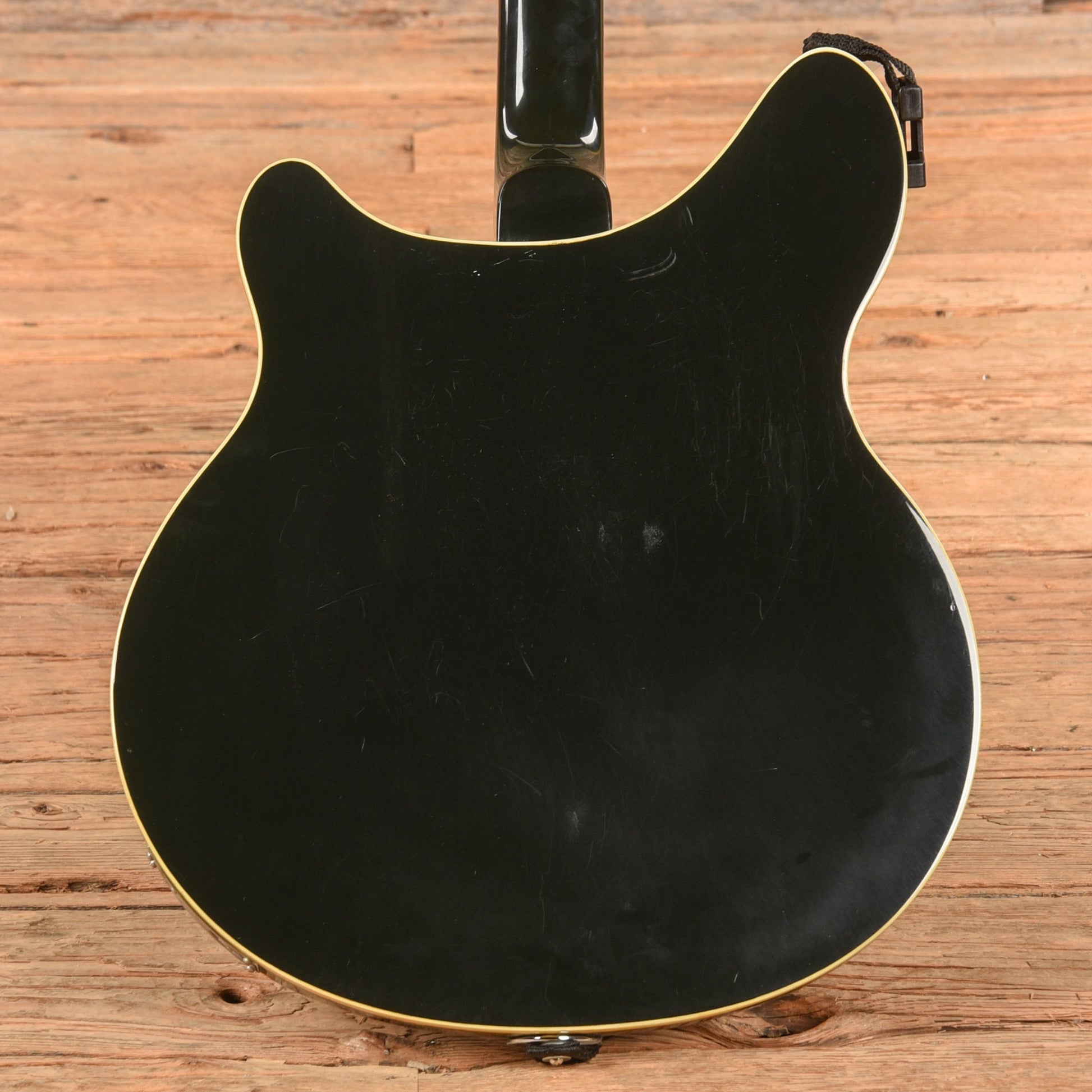 Rickenbacker 360-12 Jetglo 1980 - John Oates