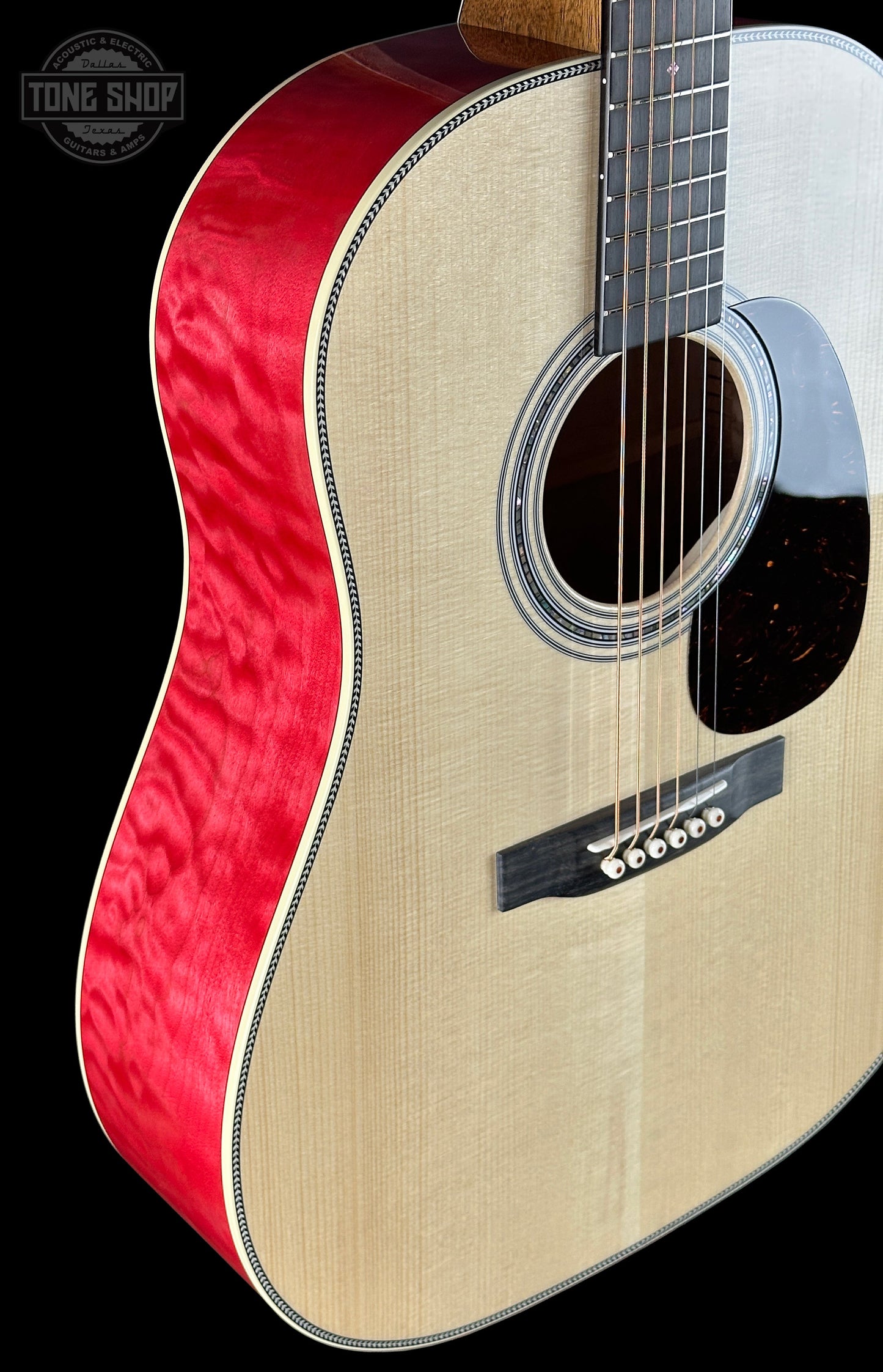 Martin Custom Shop Dread Slope Shoulder 28 Style Adirondack/ Quilted Maple w/case 2981104