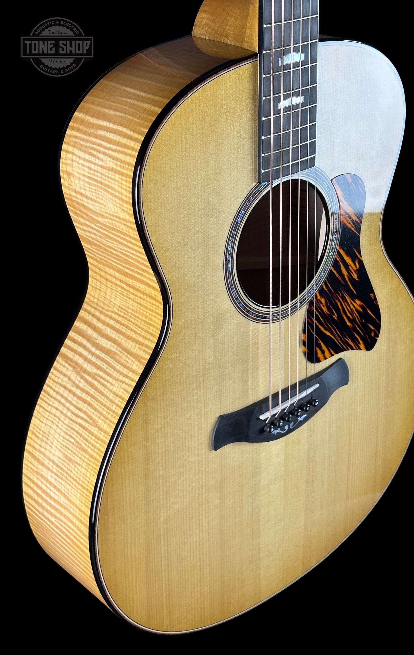 Taylor Custom Gold Label Super Auditorium Adirondack / Maple w/case 1209235080
