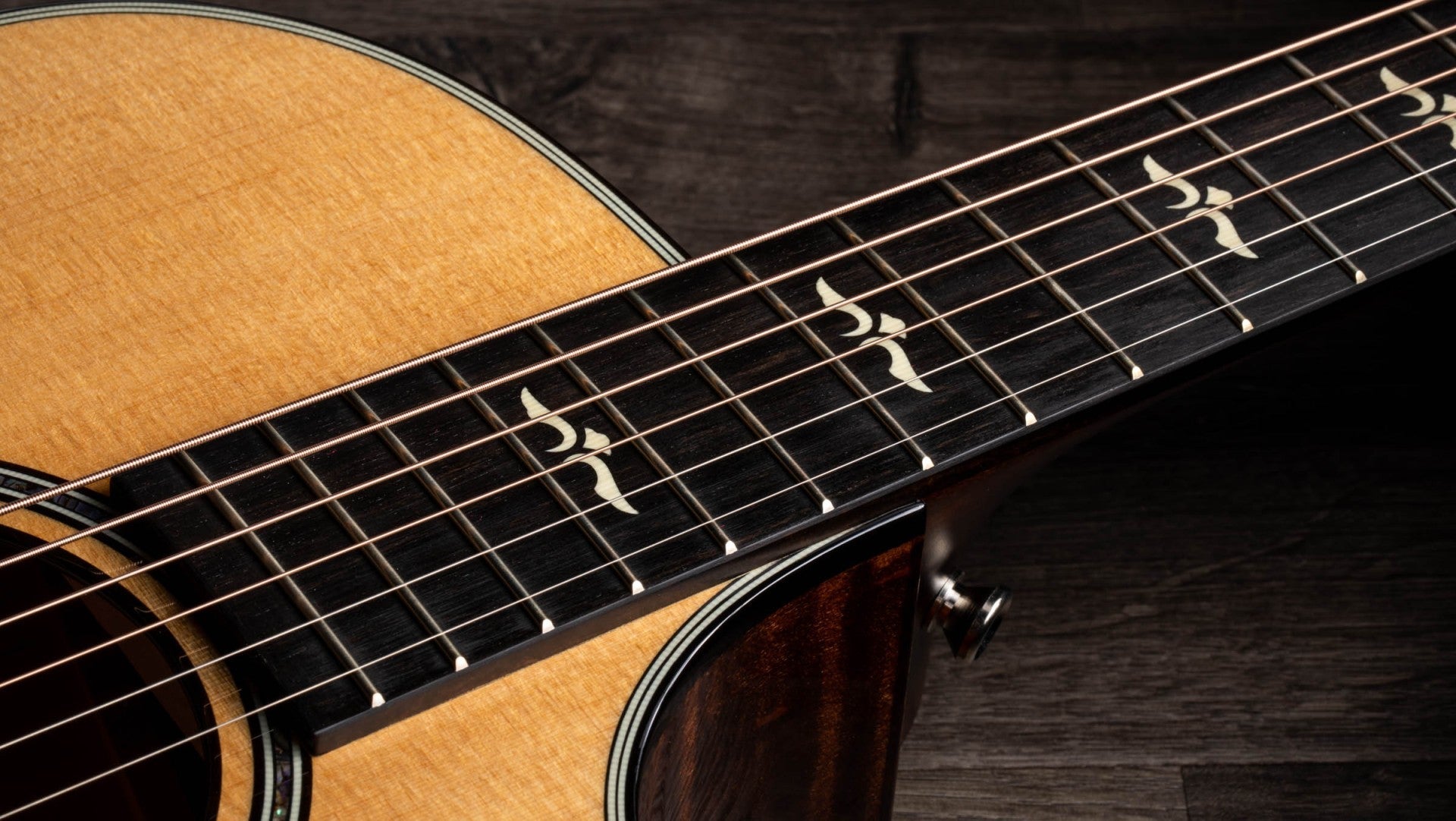 Taylor 612ce 12-Fret