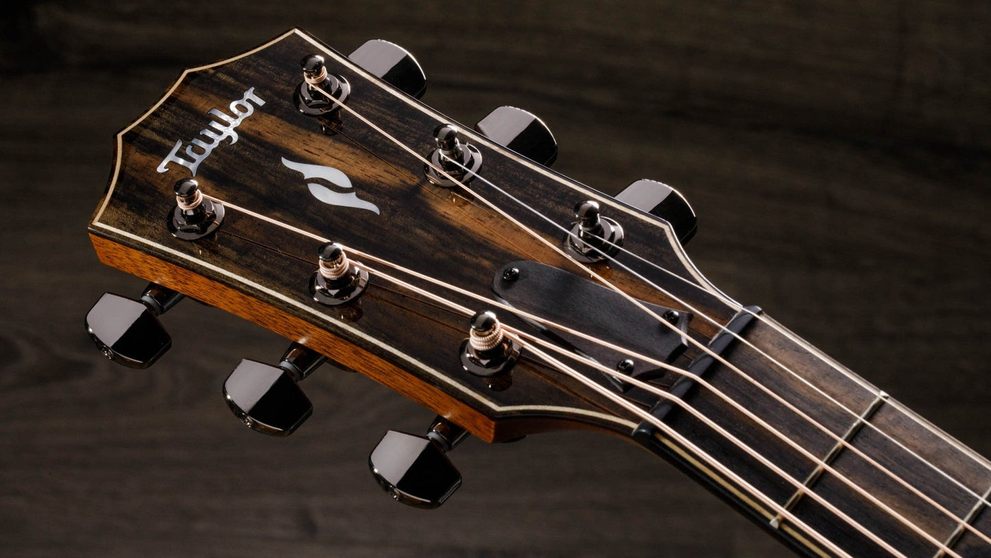 Taylor 812ce Acoustic Guitar