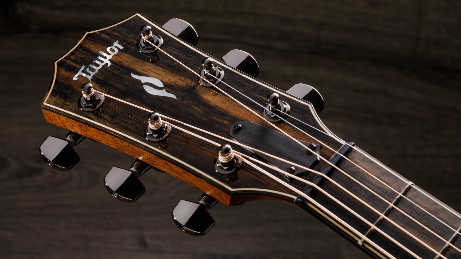 Taylor 812ce Acoustic Guitar