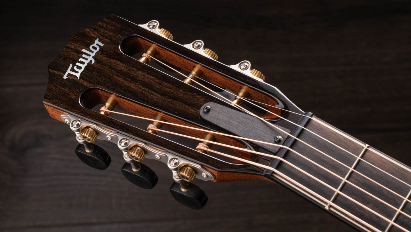 Taylor 812ce 12-Fret acoustic Guitar