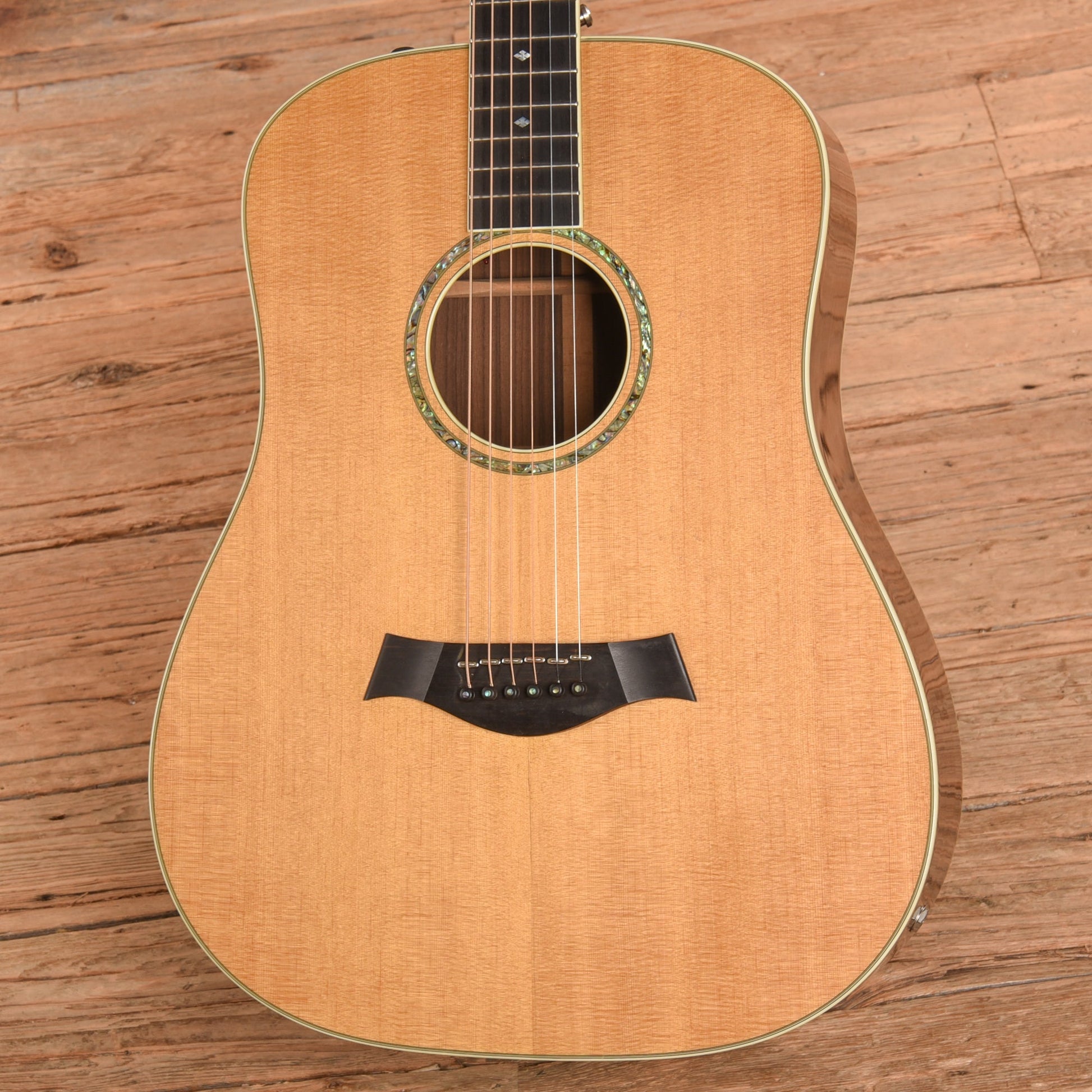 Taylor Baritone Natural - Zac Brown